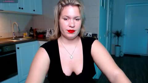 Snapshot of vip_juicy chatting on January 29, 9:44 am VelvettTime online show from January 29, 9:44 am