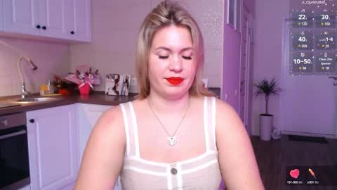 Snapshot of vip_juicy chatting on February 9, 8:54 am VelvettTime online show from February 9, 8:54 am