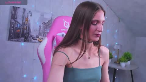 Snapshot of virdjinia_green chatting on September 15, 8:55 am Virdjinia online show from September 15, 8:55 am