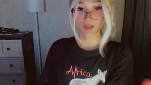 Pearl online show from April 11, 7:45 am