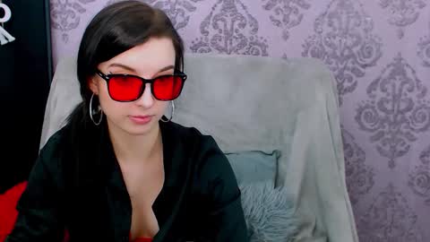 VirginLuna online show from February 11, 9:38 pm