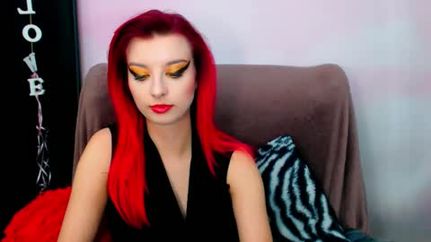 Snapshot of virgiluna chatting on December 20, 2:38 pm VirginLuna online show from December 20, 2:38 pm