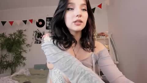 Snapshot of vivian_qwerty chatting on January 16, 4:17 am vivian_qwerty online show from January 16, 4:17 am