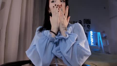 Snapshot of vivian_qwerty chatting on December 15, 4:40 am vivian_qwerty online show from December 15, 4:40 am