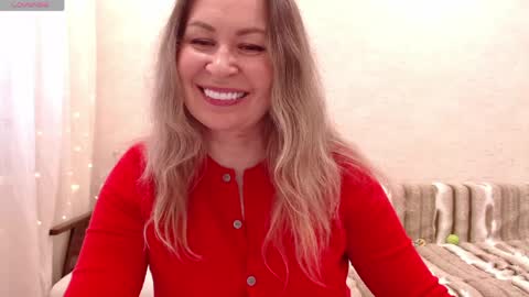 Vivian online show from April 7, 4:09 pm