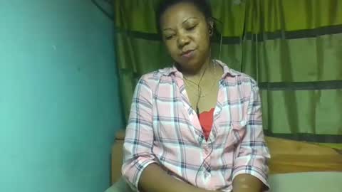 viviane0812 online show from November 26, 11:39 pm