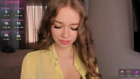 viviannayt online show from September 22, 12:36 pm