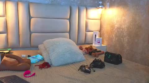 VivianRose online show from December 31, 3:12 am