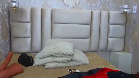 VivianRose online show from December 19, 2:45 am