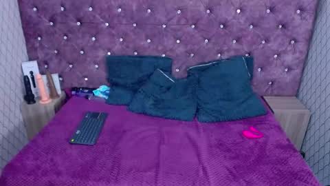 Snapshot of vivianrose3x chatting on October 12, 4:48 am VivianRose online show from October 12, 4:48 am