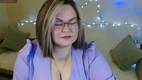 Vivien online show from February 3, 12:25 pm