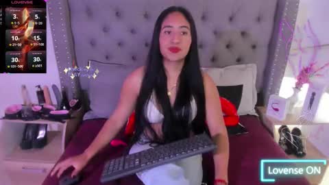 Viviene Price online show from September 9, 1:22 pm