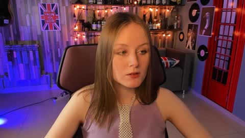 Vivien online show from December 5, 1:17 pm