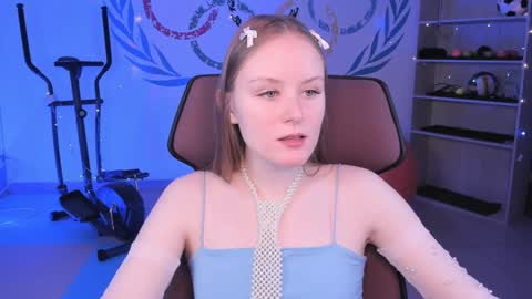 Vivien online show from December 19, 9:29 am