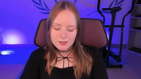 Vivien online show from December 14, 1:27 pm