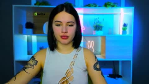 vivy_star online show from April 8, 7:05 pm