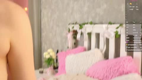 vivyboo111 online show from April 13, 10:54 pm