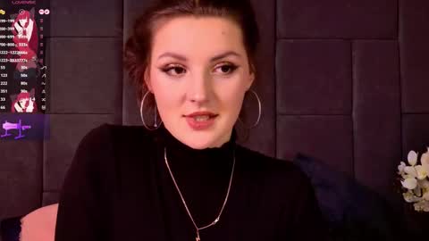 Vixsaria online show from February 24, 4:49 pm