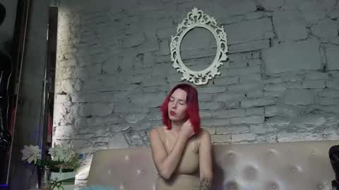 Snapshot of vixvixenn chatting on September 25, 10:03 am ANA online show from September 25, 10:03 am