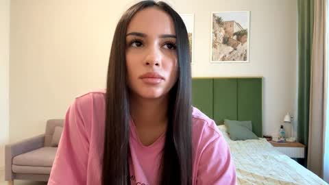 Miss Mia online show from April 24, 4:43 pm