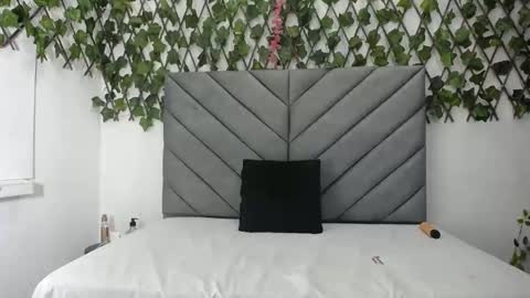 vlunaper online show from October 28, 3:12 am