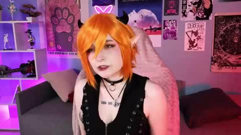 vronnier online show from April 22, 3:20 pm