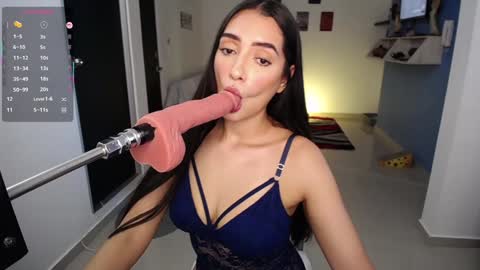 vsantini_ online show from January 20, 9:53 pm
