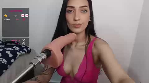 vsantini_ online show from September 18, 10:08 pm