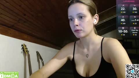 Valou online show from September 8, 8:08 pm