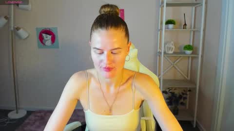 Snapshot of wanda_gomez chatting on September 15, 2:58 pm Wanda online show from September 15, 2:58 pm