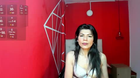 Snapshot of wandamilf_ chatting on December 12, 7:04 pm Wanda Milf online show from December 12, 7:04 pm