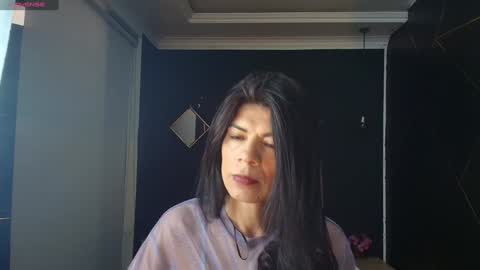 Snapshot of wandamilf_ chatting on February 2, 12:13 pm Wanda Milf online show from February 2, 12:13 pm