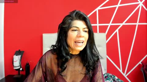 Snapshot of wandamilf_ chatting on January 19, 11:45 am Wanda Milf online show from January 19, 11:45 am