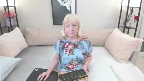 Snapshot of wanessaraso chatting on September 19, 4:39 pm wanessaraso online show from September 19, 4:39 pm