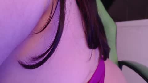 Snapshot of we_n_you chatting on September 26, 2:36 pm Trixie 3 online show from September 26, 2:36 pm