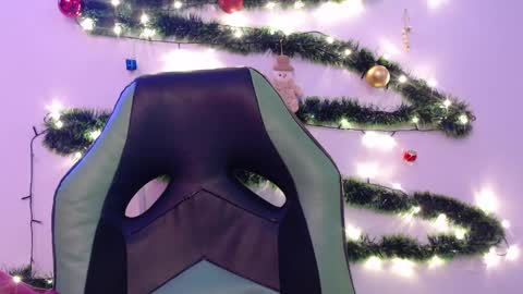 Trixie 3 online show from December 25, 4:11 pm
