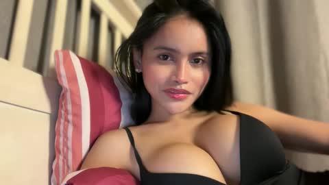 Maggie online show from February 3, 4:34 pm