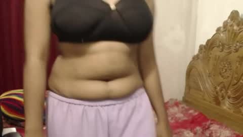 mina online show from August 7, 2:46 pm