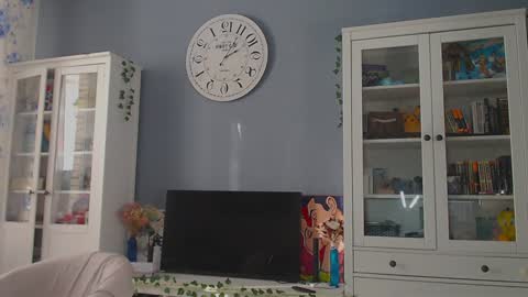  moon  online show from February 7, 11:01 am