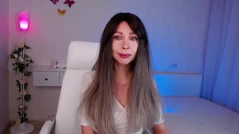 Wendi Foster online show from December 17, 6:56 pm