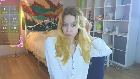 Snapshot of wendy_cutiex chatting on September 13, 4:59 pm Wendy online show from September 13, 4:59 pm