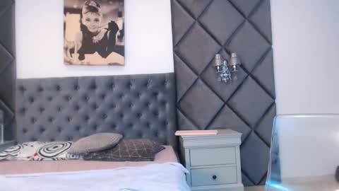 wendychantal online show from October 12, 7:00 am