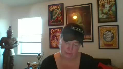 Snapshot of wendycu chatting on March 6, 12:10 am WendyCU online show from March 6, 12:10 am