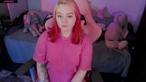 wendyycandy online show from June 3, 2:55 pm