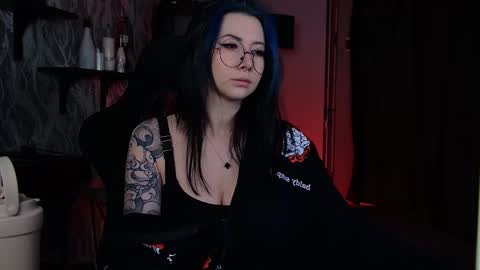 little girl who is always rightLisa online show from December 15, 1:11 am