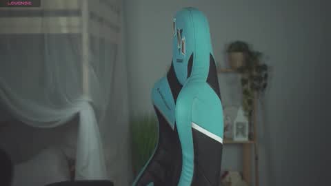 little girl who is always rightLisa online show from November 24, 12:56 am