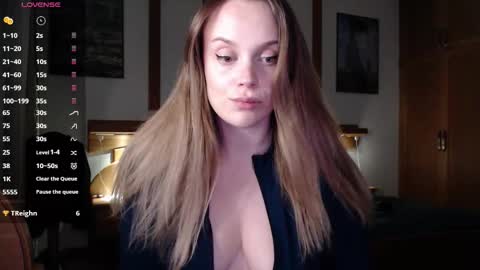 Snapshot of wet_lana chatting on October 13, 5:59 pm Lana online show from October 13, 5:59 pm