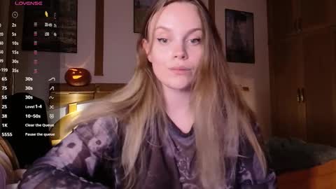 Snapshot of wet_lana chatting on October 17, 6:55 pm Lana online show from October 17, 6:55 pm