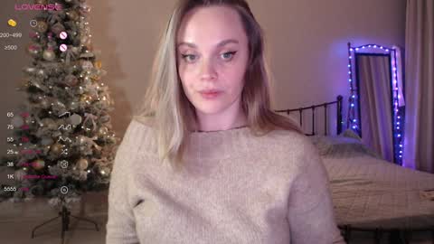 Snapshot of wet_lana chatting on December 14, 3:36 pm Lana online show from December 14, 3:36 pm