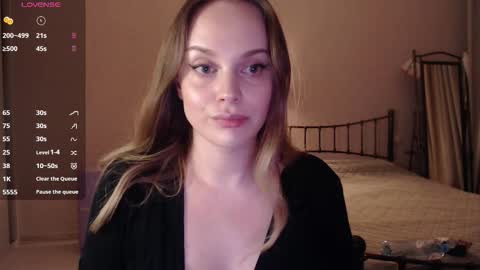 Snapshot of wet_lana chatting on September 10, 5:46 pm Lana online show from September 10, 5:46 pm